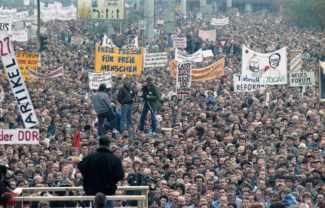 Berlin 4 novembre 1989 chute communisme