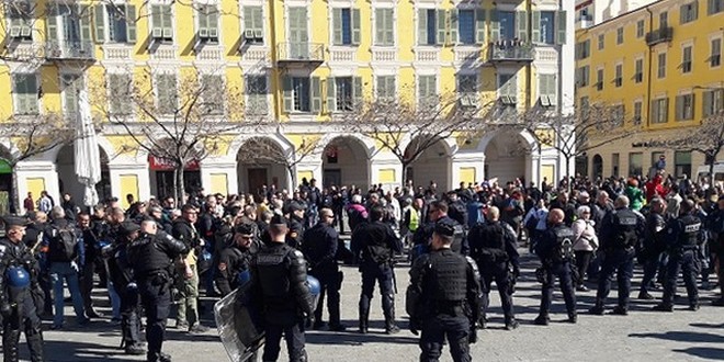 Gilets Jaunes 40 500 Manifestants Ce Samedi Des Tensions