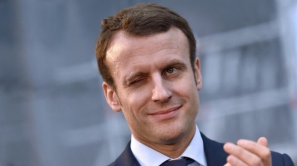 À Bormes-les-Mimosas, Macron lance un appel à la « réconciliation » des Français