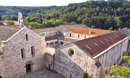 Les produits monastiques de l’abbaye d’Aiguebelle dans la Drôme provençale