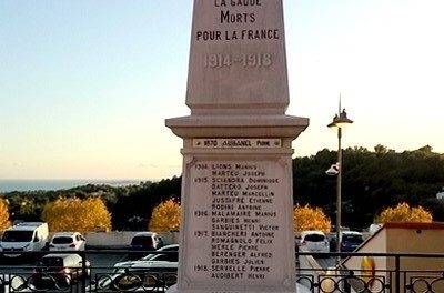 Tous devant nos monuments aux morts ce mardi 11 mai !