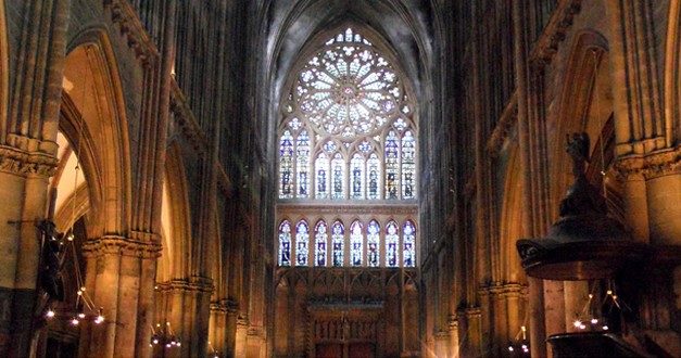 Nouvelle causerie à Toulon : les cathos sont-ils de retour ?