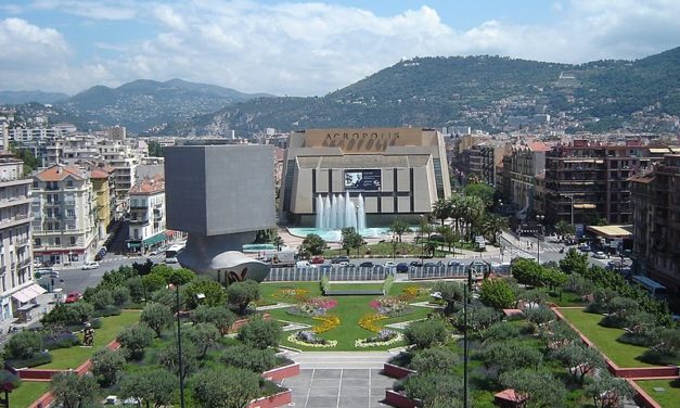 Nice Acropolis : Christian Estrosi se tire une balle dans le pied