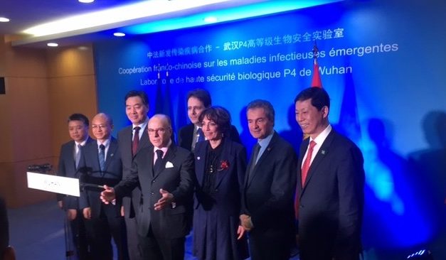 Covid-19 : le laboratoire de Wuhan de plus en plus soupçonné