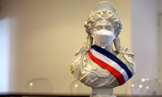 Uniformes de la République