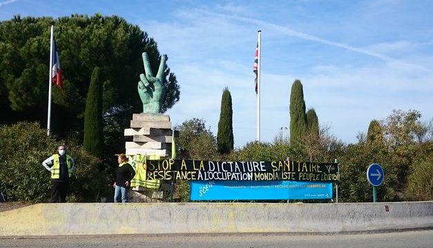 Les patriotes se lèvent aux quatre coins du globe