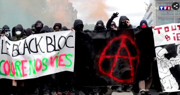 Black blocs : des activistes bien organisés