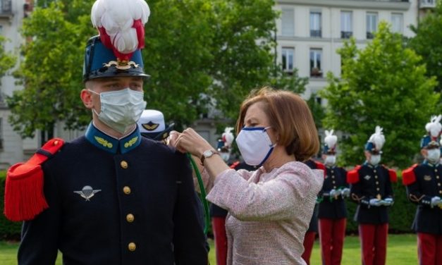 Nos officiers aussi sont lobotomisés