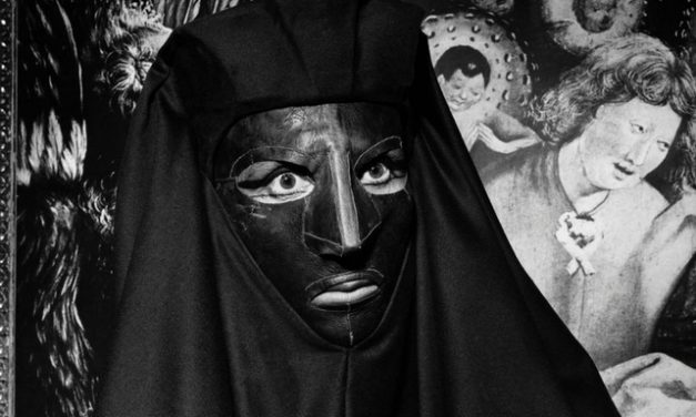 17 mai… «&nbsp;Il y a un fantôme au Louvre…&nbsp;!&nbsp;»