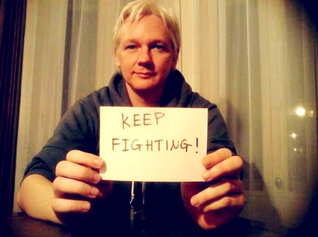 Julina Assange - Keep fighting