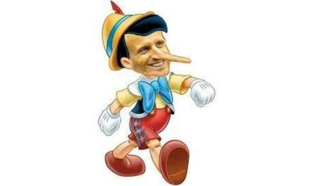Le nez de Macron s’allonge, s’allonge…