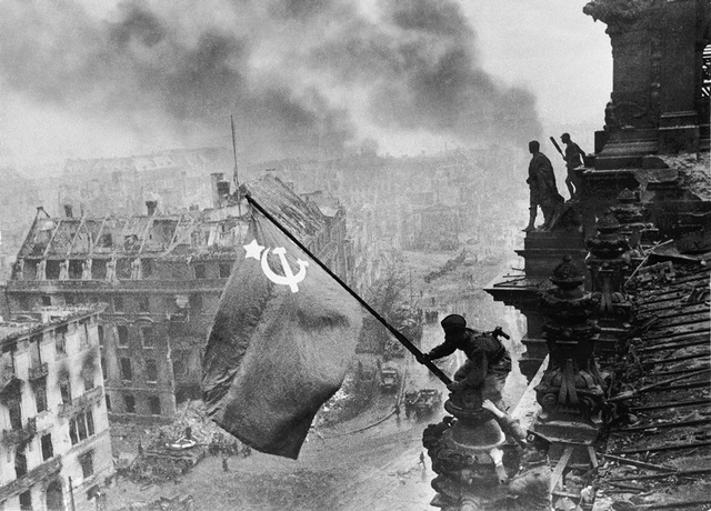 Armée soviétique - Drapeau rouge Berlin