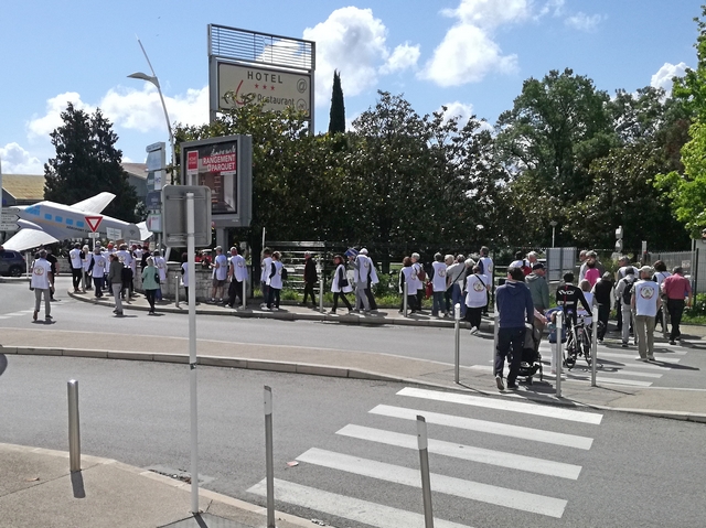 Manifestation anti-bruit aéroport Cannes-Mandelieu - 13 mai 2023