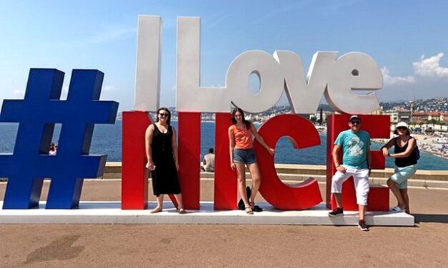 <span class="dquo">«</span>&nbsp;#ILoveNice&nbsp;» ou «&nbsp;J’♥&nbsp;Nice&nbsp;»&nbsp;?