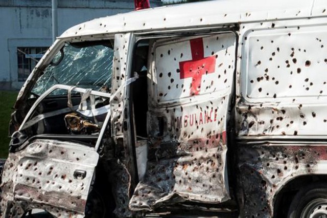 Tirez pas ambulance